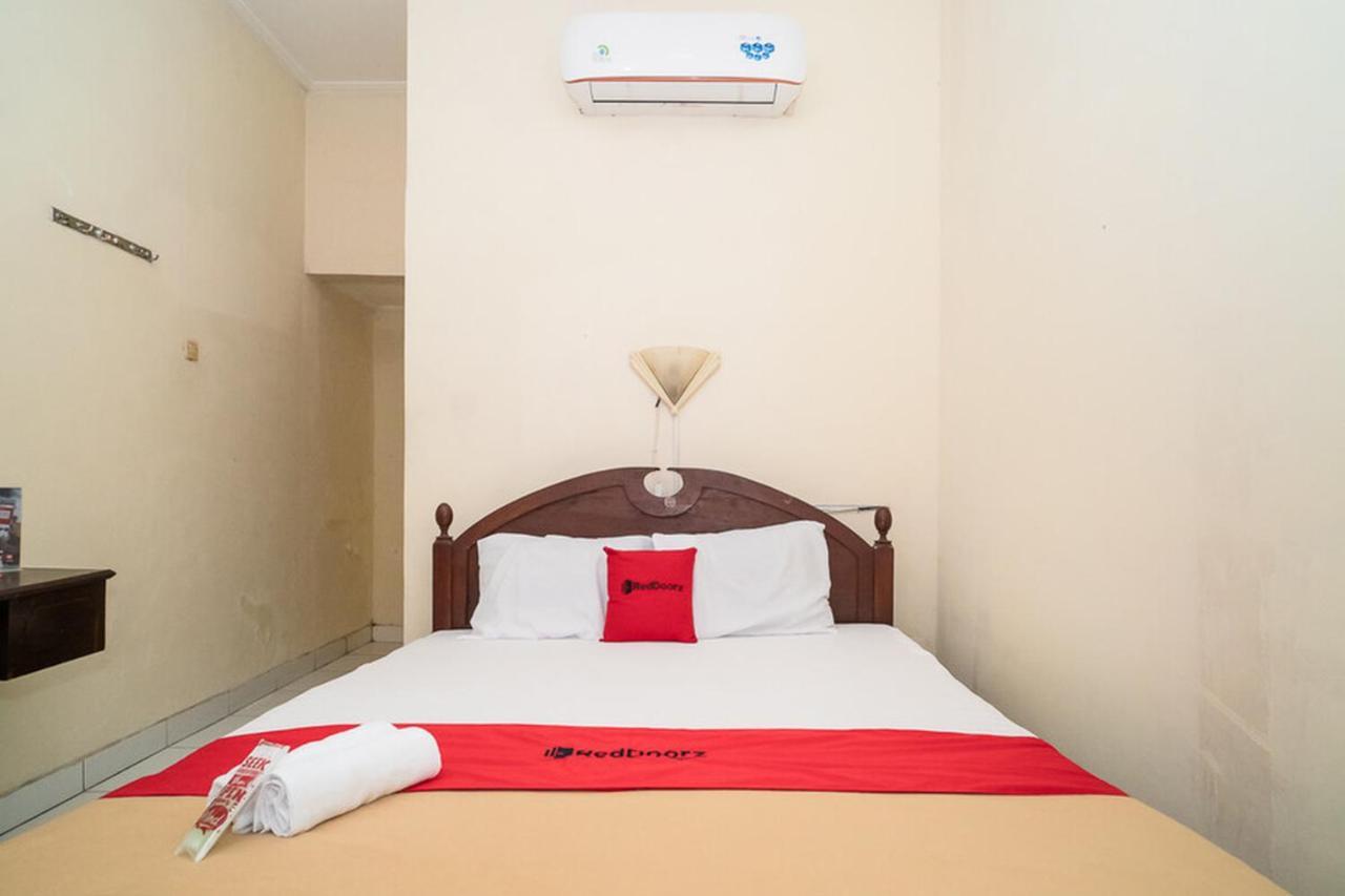 Hotel Reddoorz Near Kampus 3 Uty Yogyakarta Extérieur photo