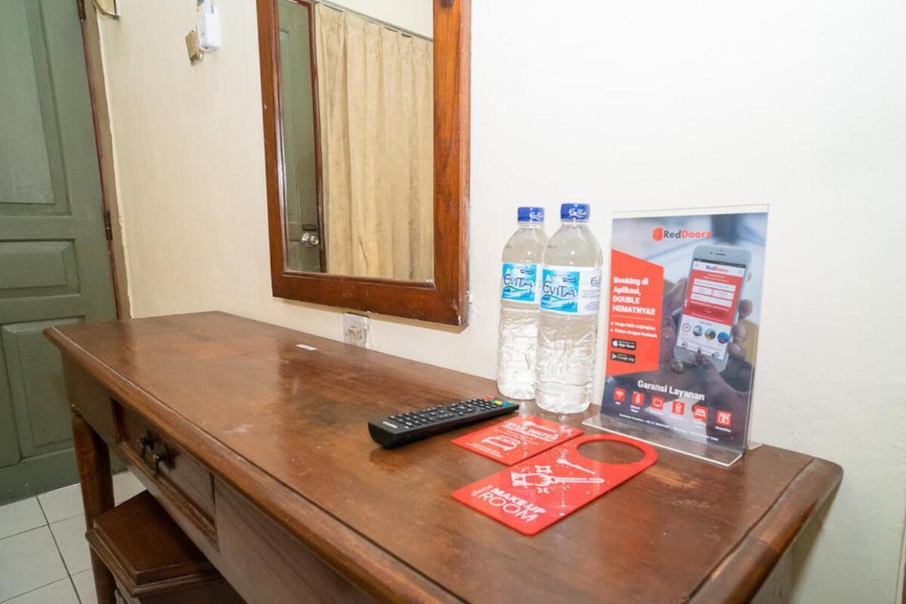 Hotel Reddoorz Near Kampus 3 Uty Yogyakarta Extérieur photo